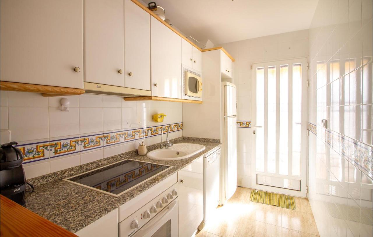 4 Bedroom Cozy Home In Pilar De La Horadada Exterior photo