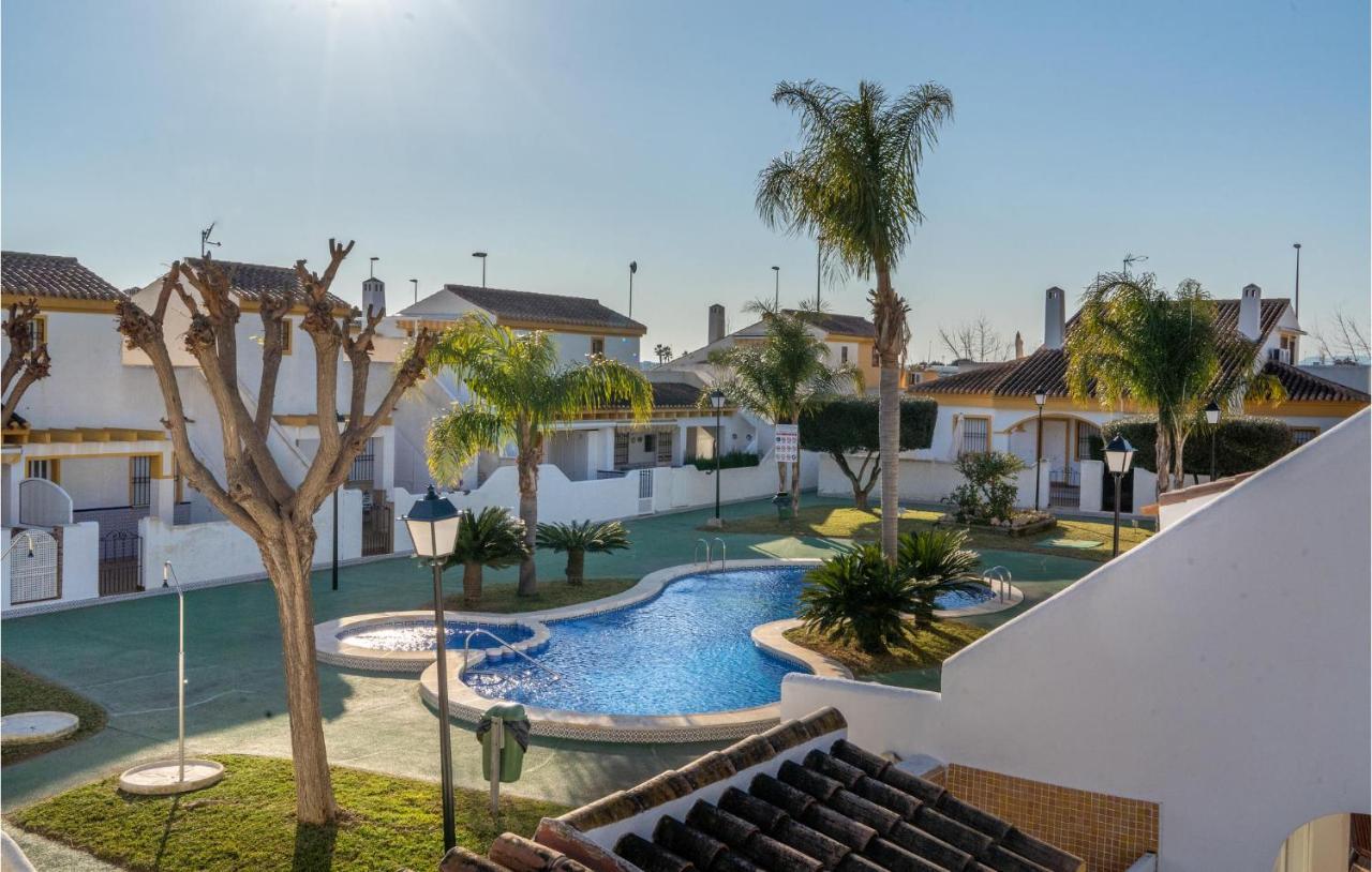 4 Bedroom Cozy Home In Pilar De La Horadada Exterior photo